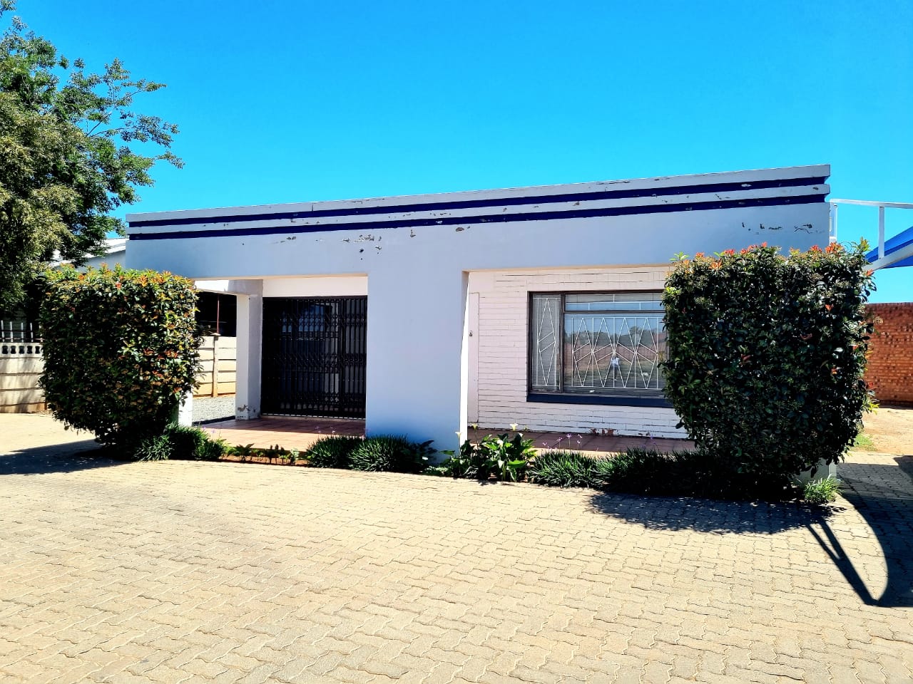 Commercial Property for Sale in Rhodesdene Northern Cape